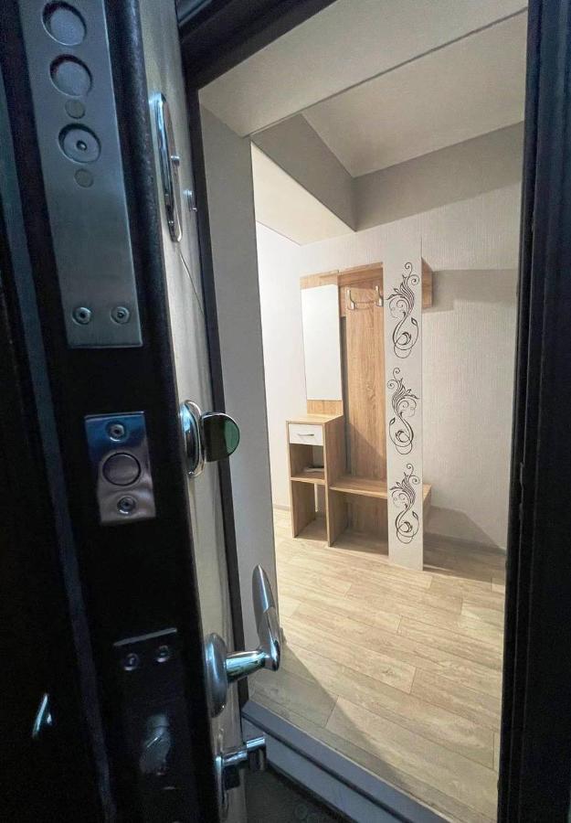 Apartment On Kievskaya Street Bishkek Exterior photo